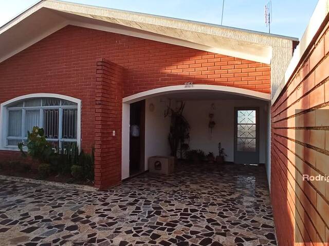 #46 - Casa para Venda em Piraju - SP - 2