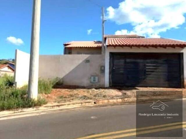 #48 - Casa para Venda em Piraju - SP - 1